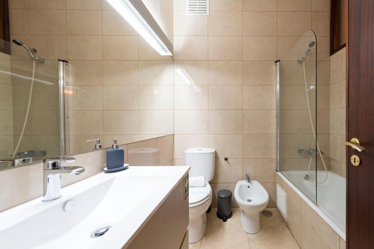 Lovelystay - Serralves Apartment With Free Parking Porto Kültér fotó